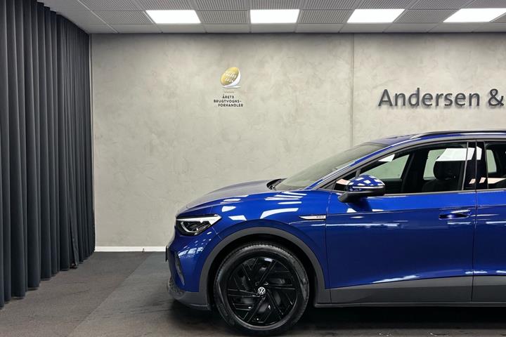 Blå VW ID.4 fra 2023