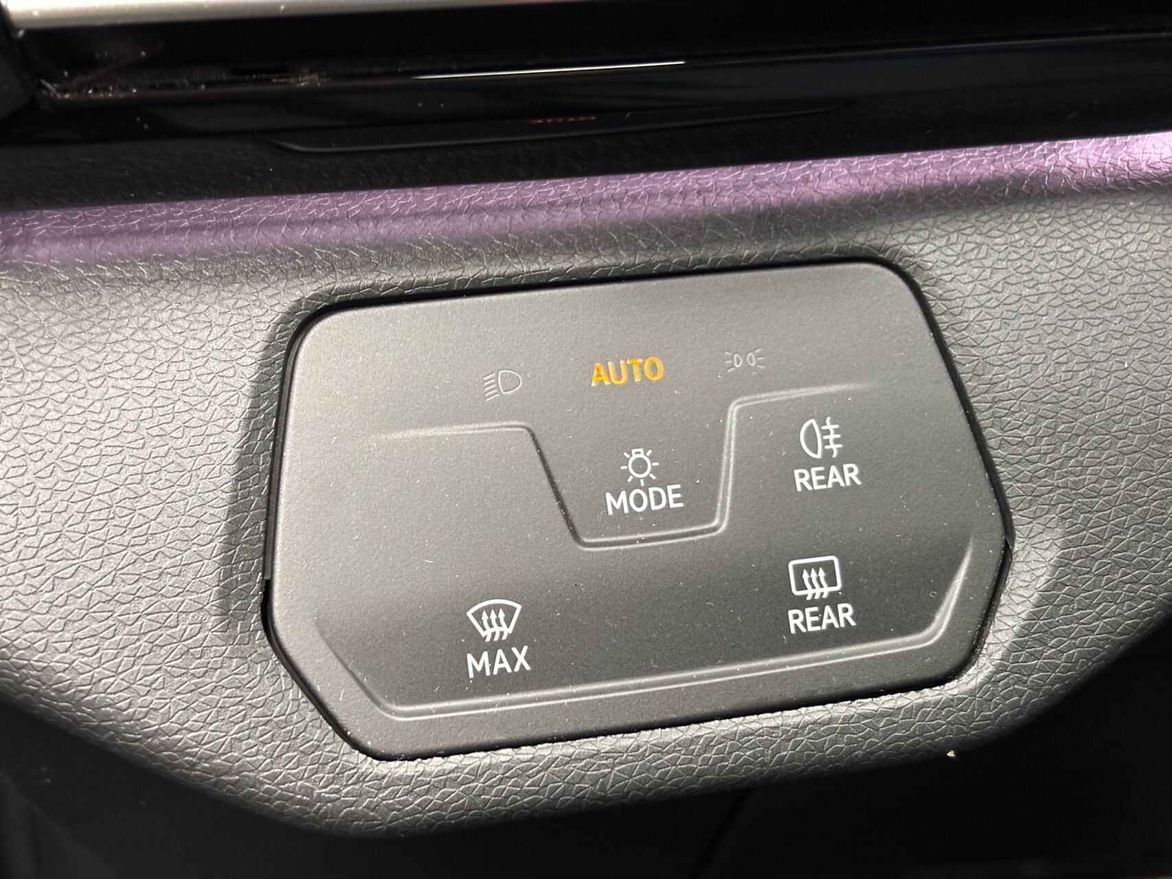 Blå VW ID.4 fra 2023