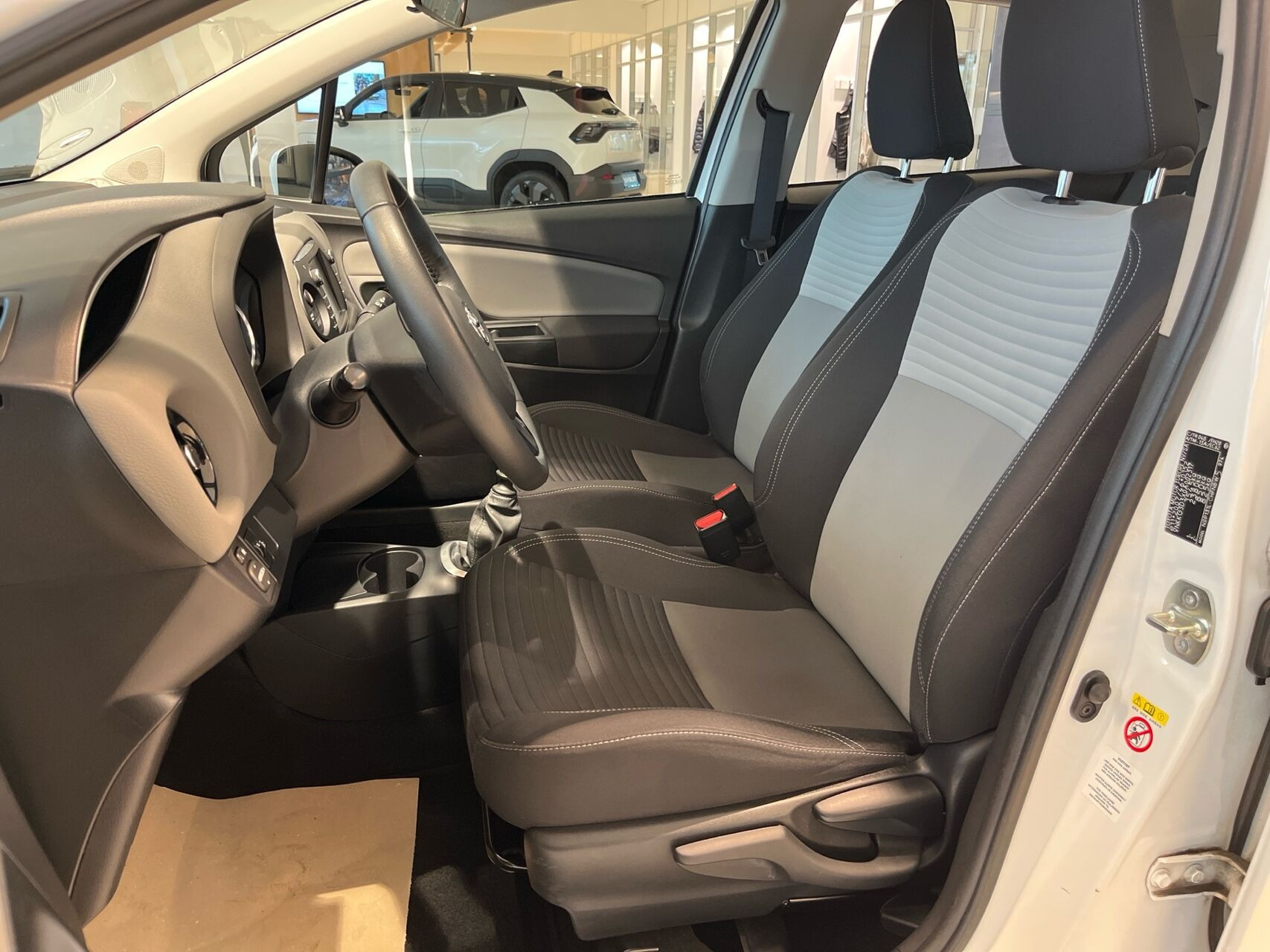 Hvid Toyota Yaris fra 2017