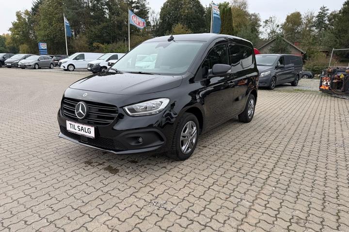 Sort Mercedes eCitan fra 2026