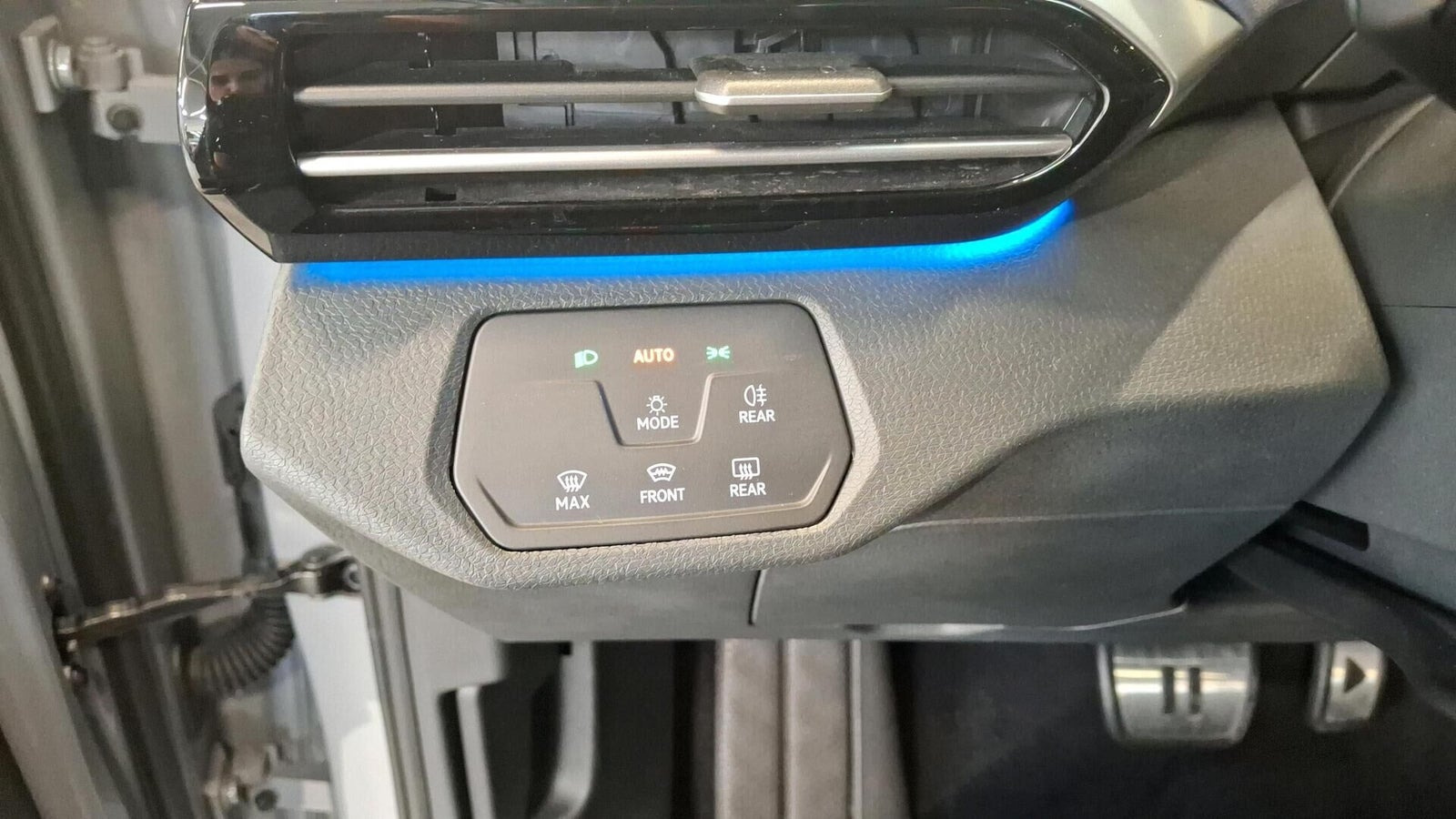 Grå VW ID.4 fra 2023