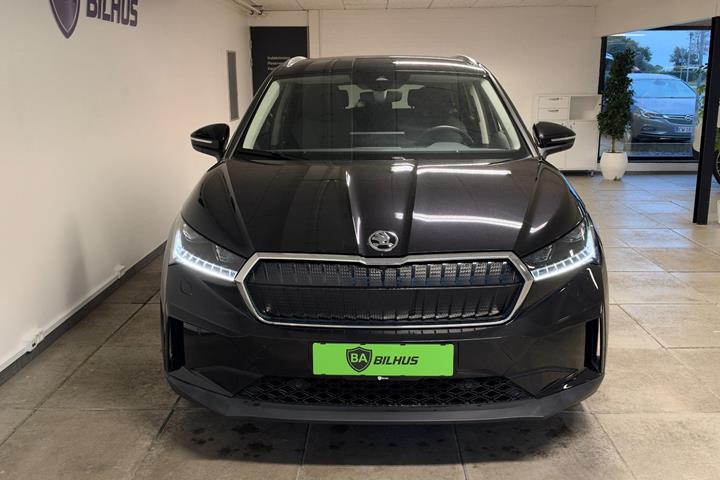 Sort Skoda Enyaq fra 2022