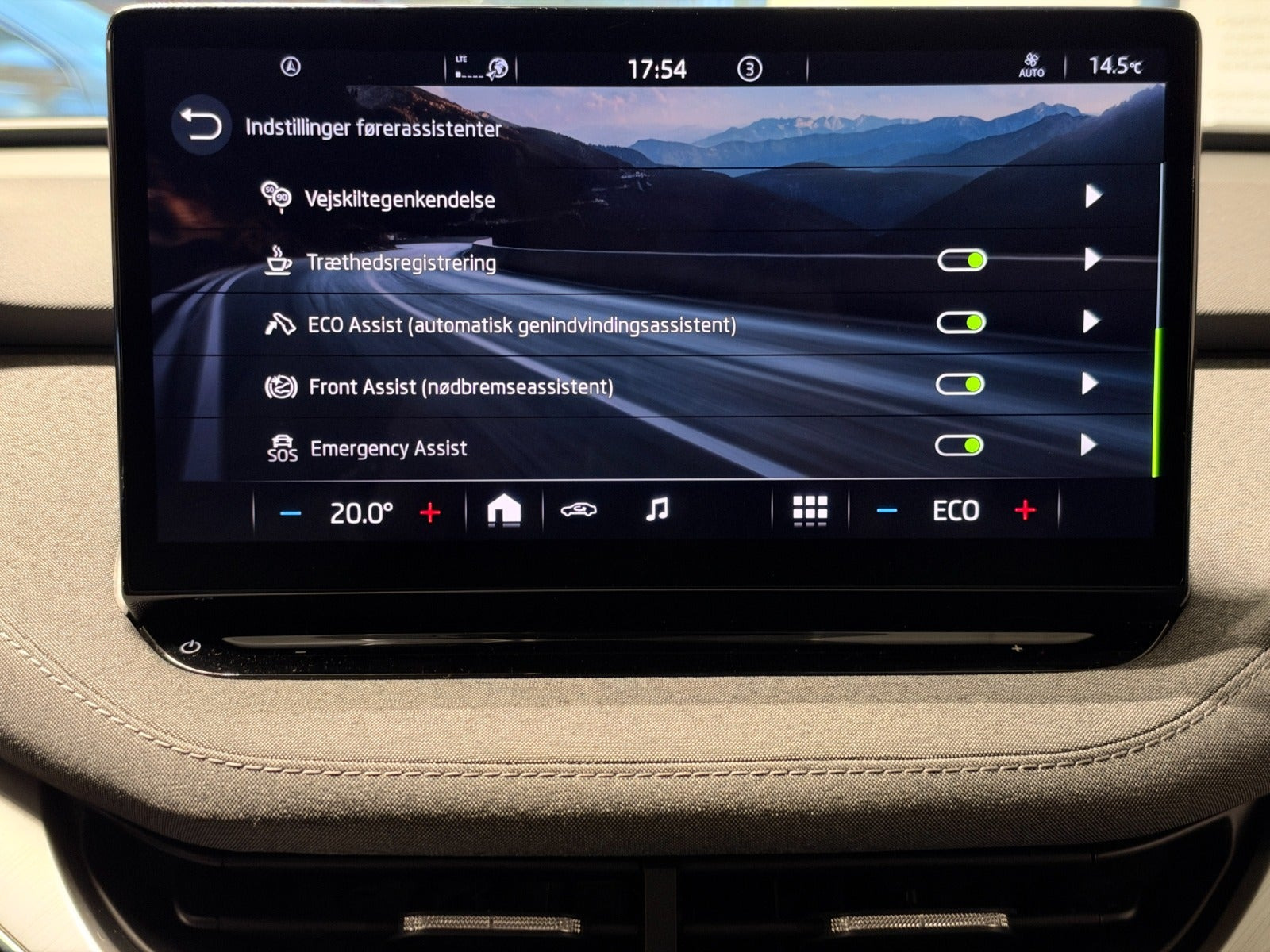Sort Skoda Enyaq fra 2022