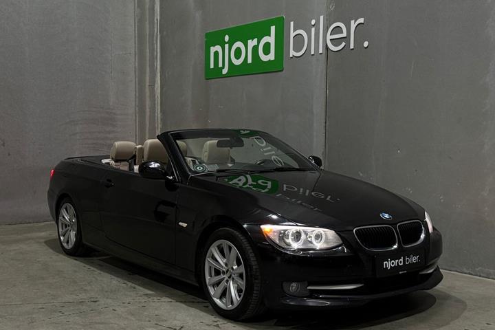 Sort BMW 320d fra 2012