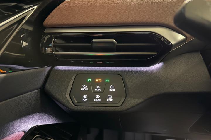 Blå VW ID.4 fra 2021
