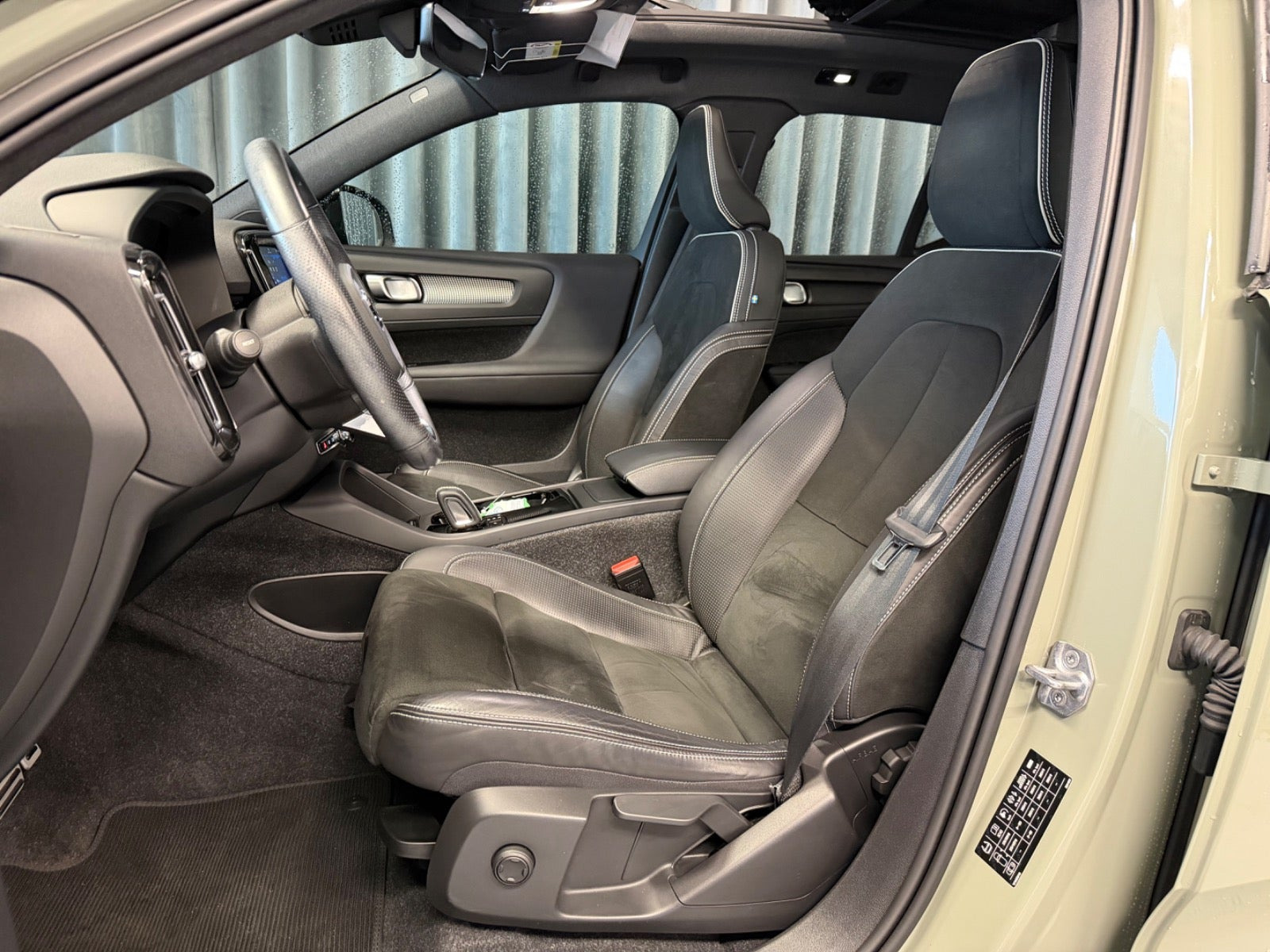 Grøn Volvo XC40 fra 2021