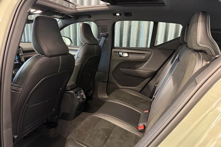 Grøn Volvo XC40 fra 2021
