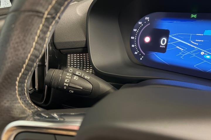 Grøn Volvo XC40 fra 2021