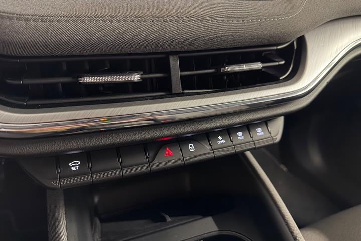 Hvid Skoda Enyaq fra 2022