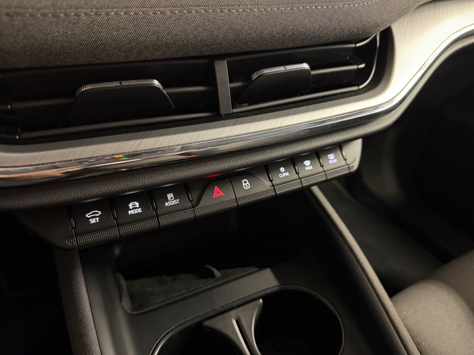 Blå Skoda Enyaq fra 2021