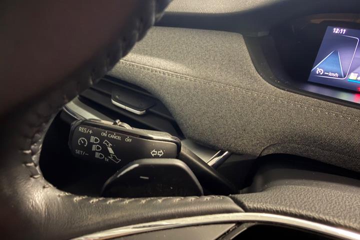 Blå Skoda Enyaq fra 2021