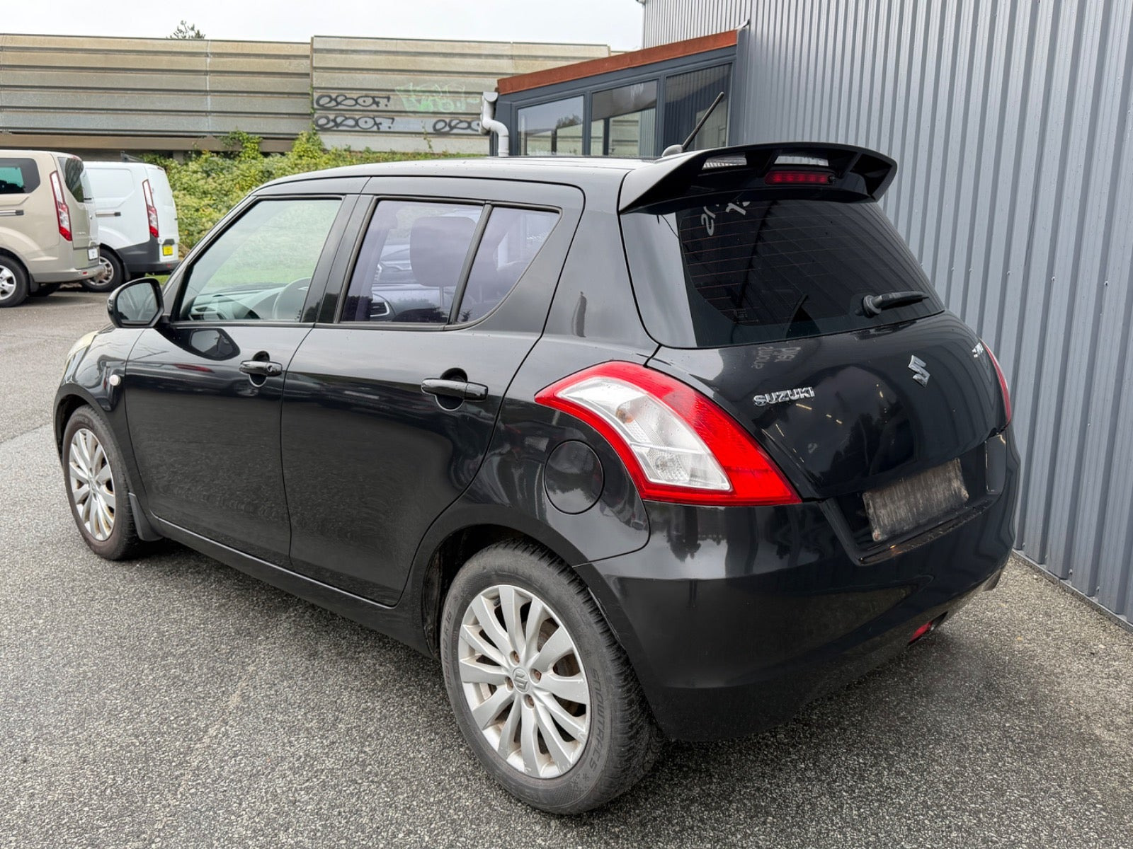Sort Suzuki Swift fra 2011