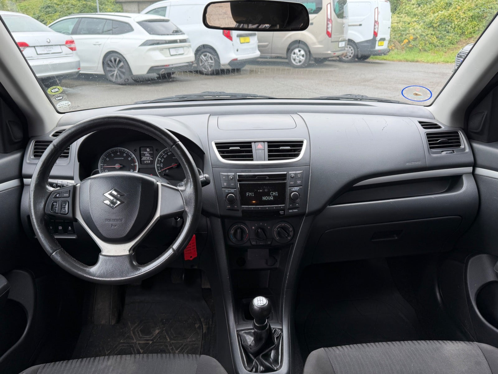 Sort Suzuki Swift fra 2011