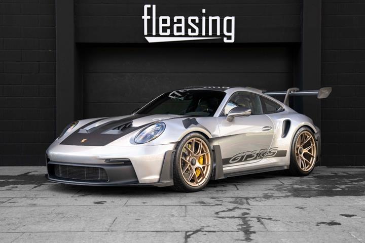 Sølv Porsche 911 GT3 RS fra 2024