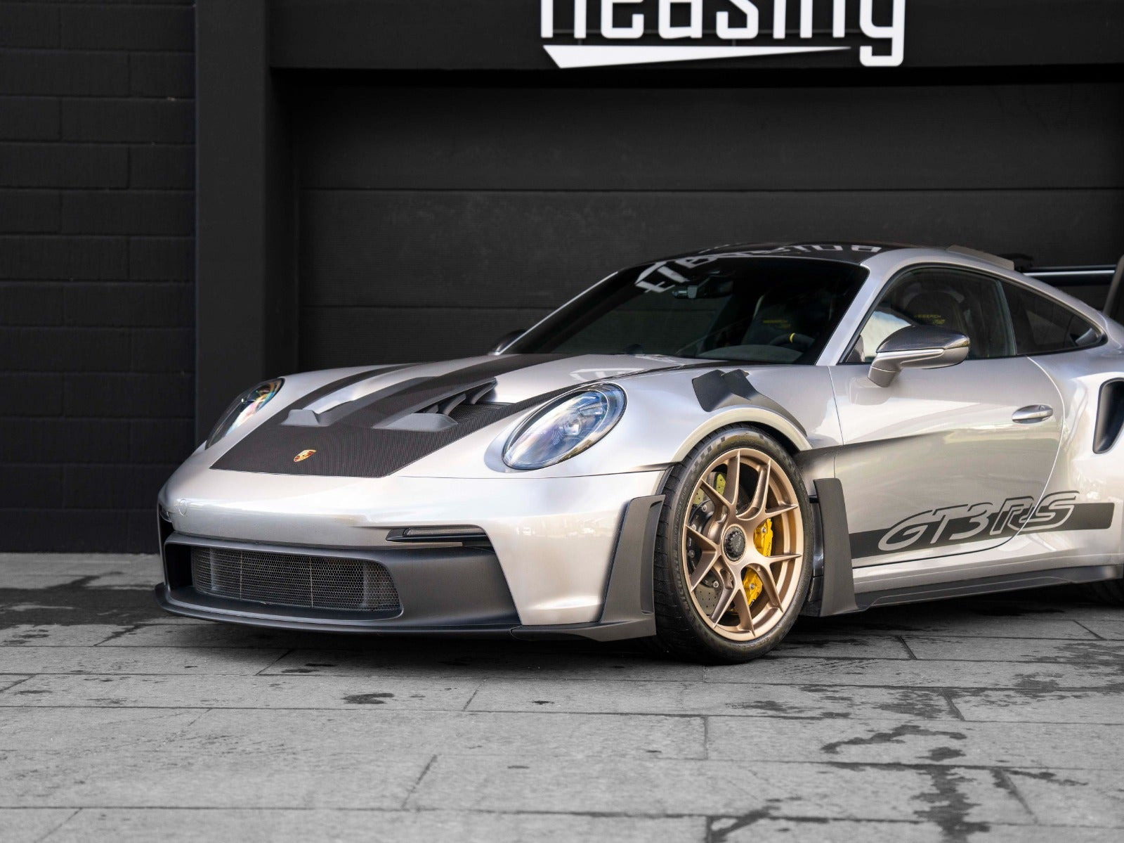 Sølv Porsche 911 GT3 RS fra 2024