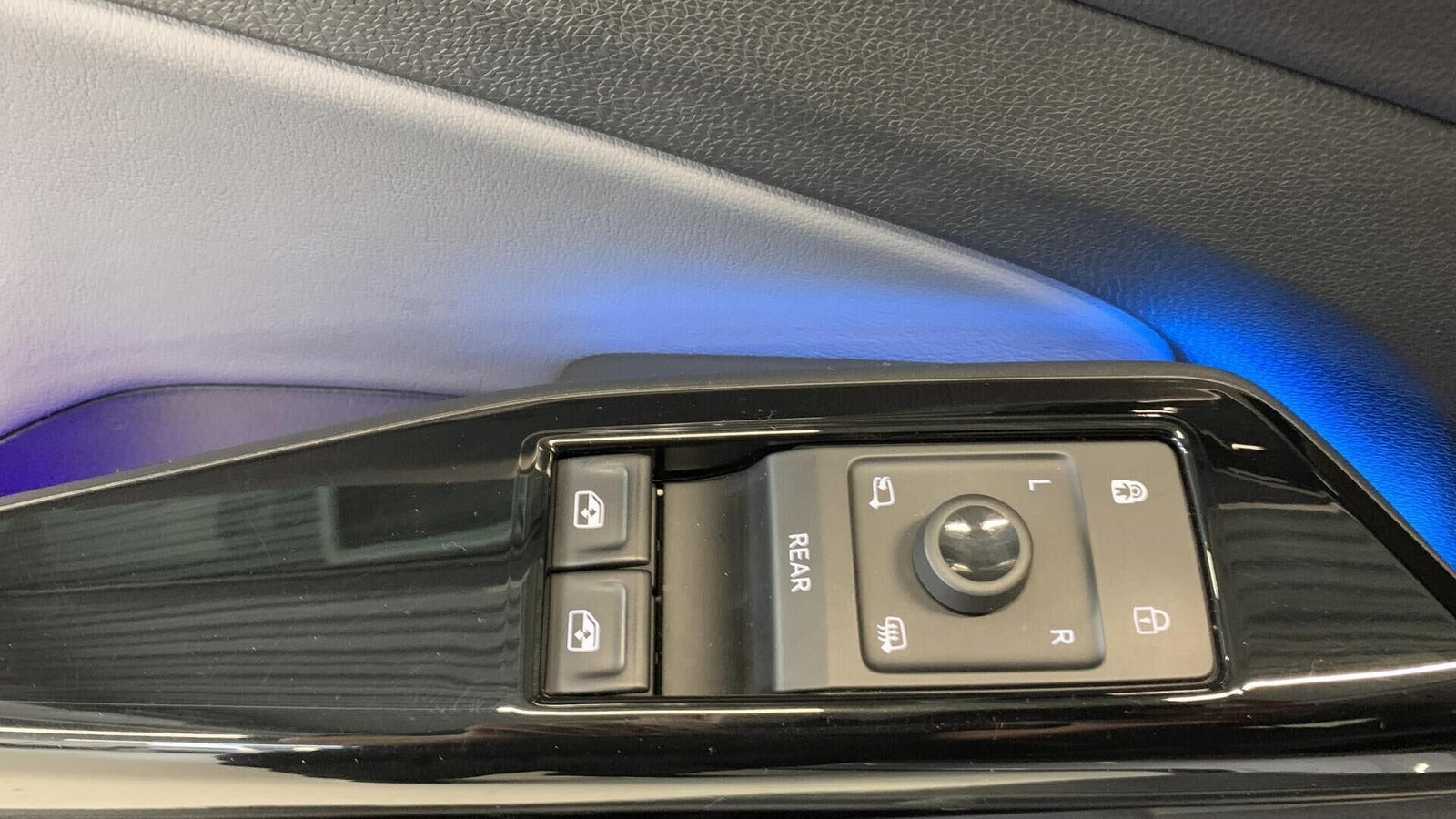 Grå VW ID.4 fra 2023