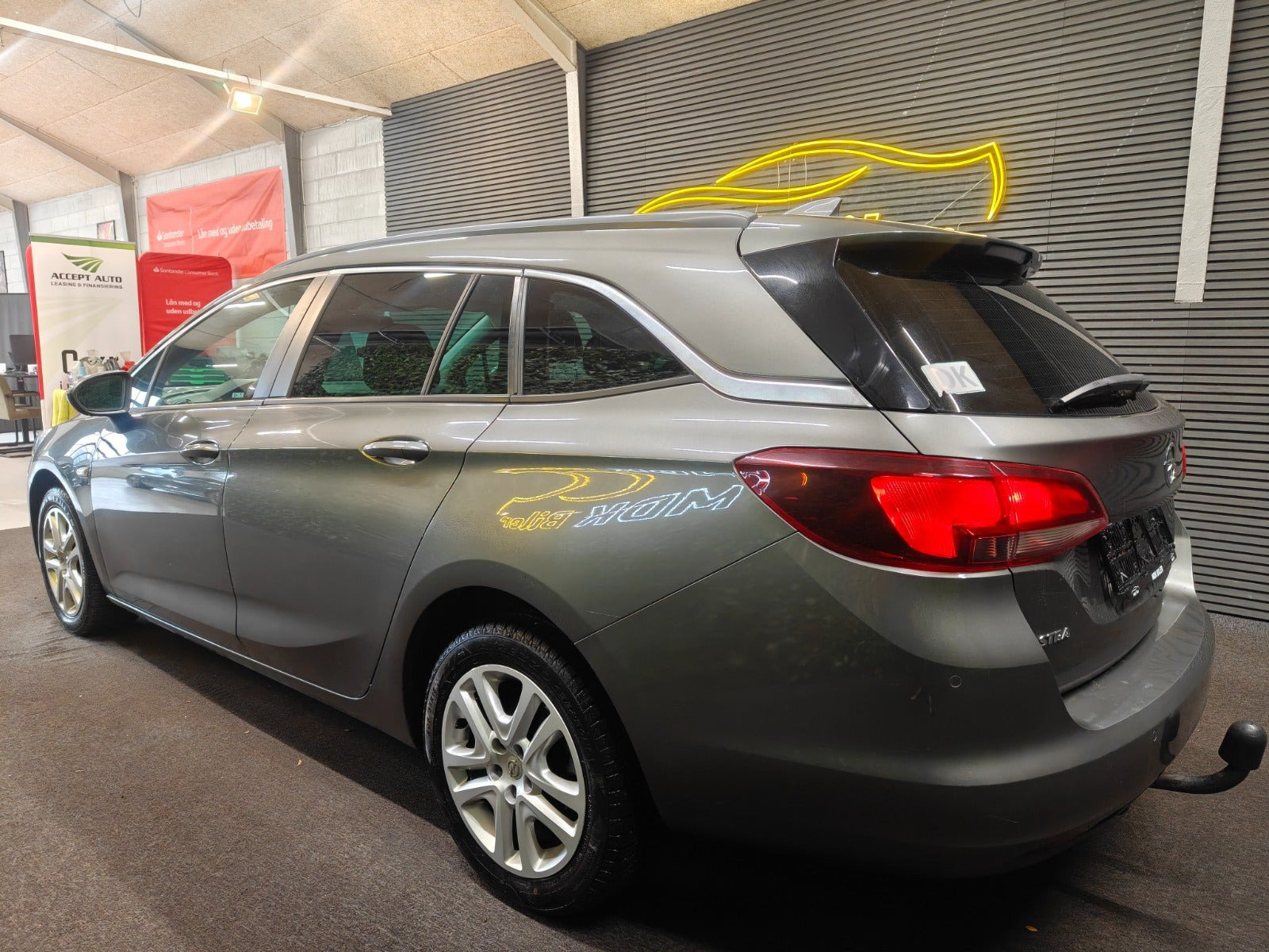 undefined Opel Astra fra 2017