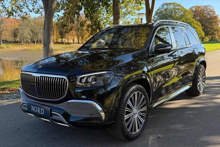 Grøn Mercedes GLS600 fra 2022