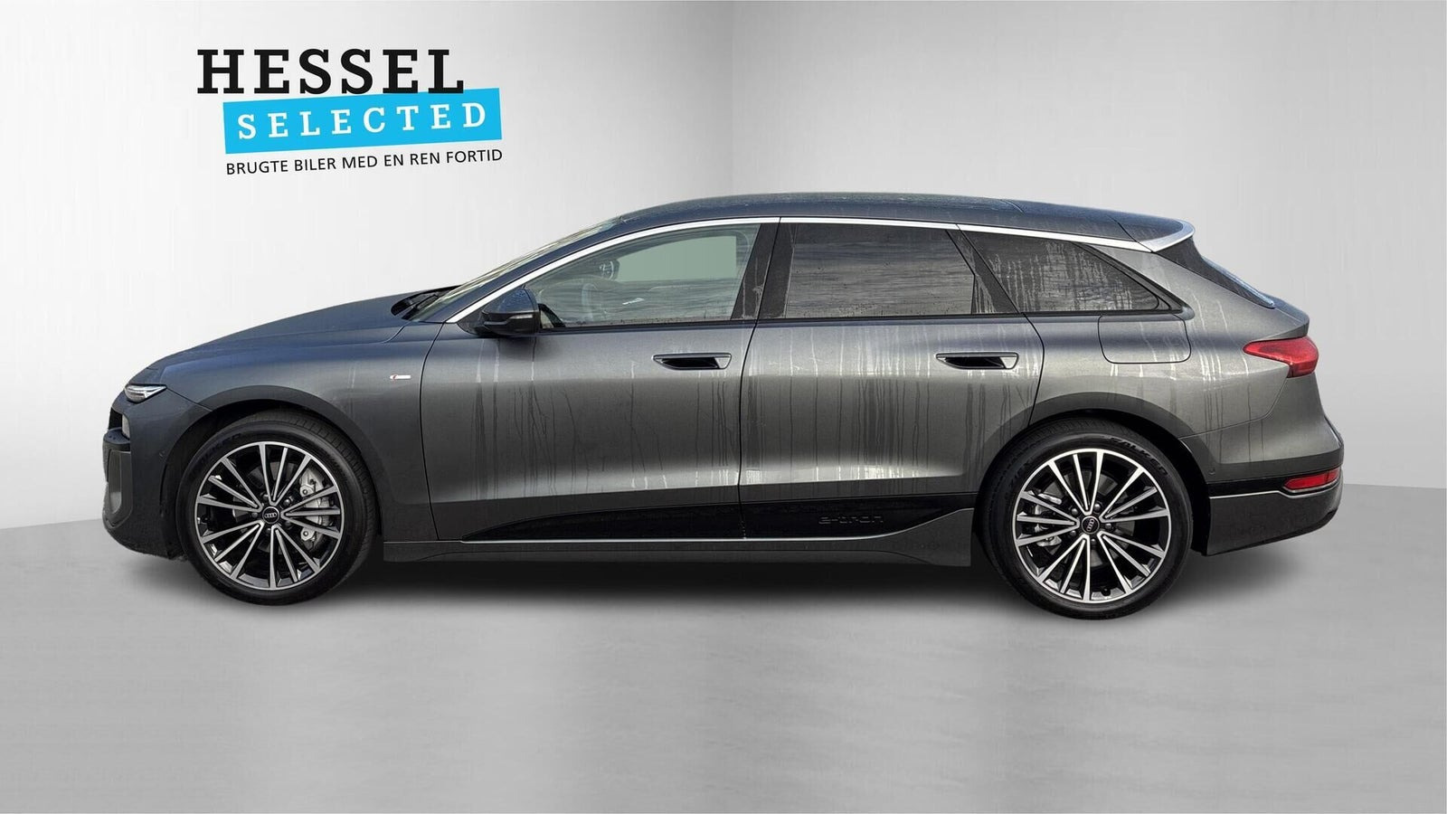 Grå Audi A6 e-tron fra 2025