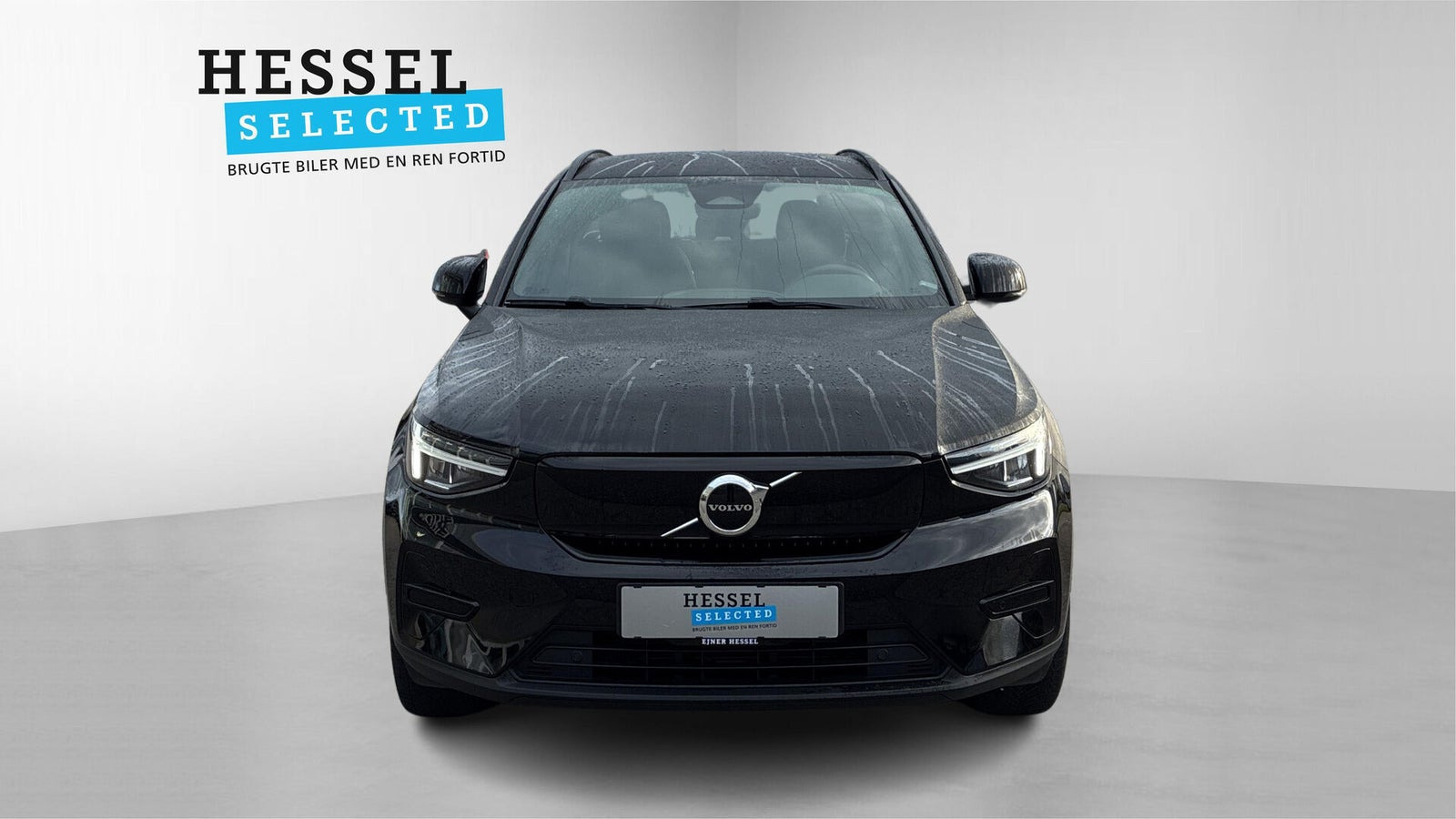 Sort Volvo XC40 fra 2023