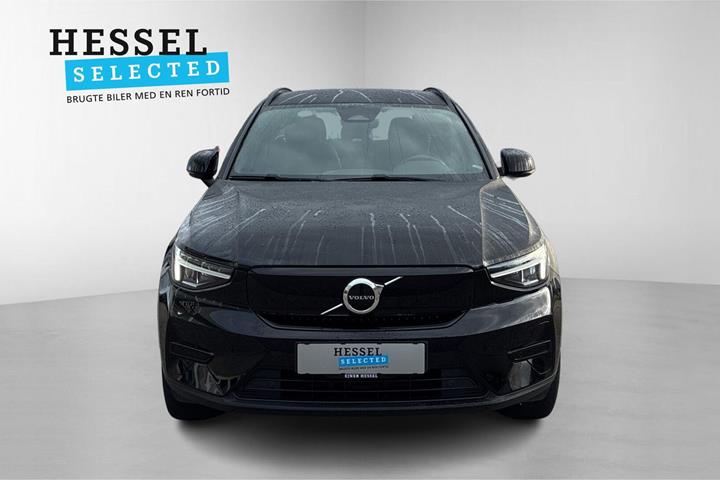 Sort Volvo XC40 fra 2023