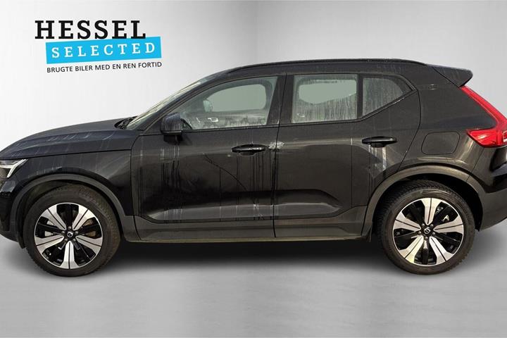 Sort Volvo XC40 fra 2023