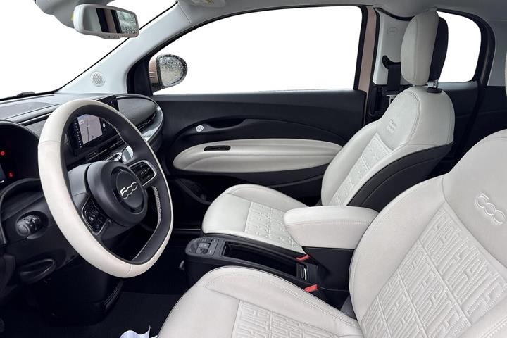 Gul Fiat 500e fra 2023