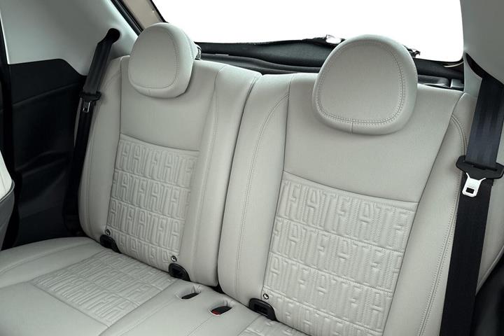 Gul Fiat 500e fra 2023