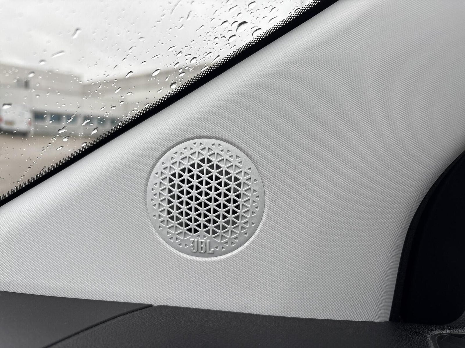 Gul Fiat 500e fra 2023