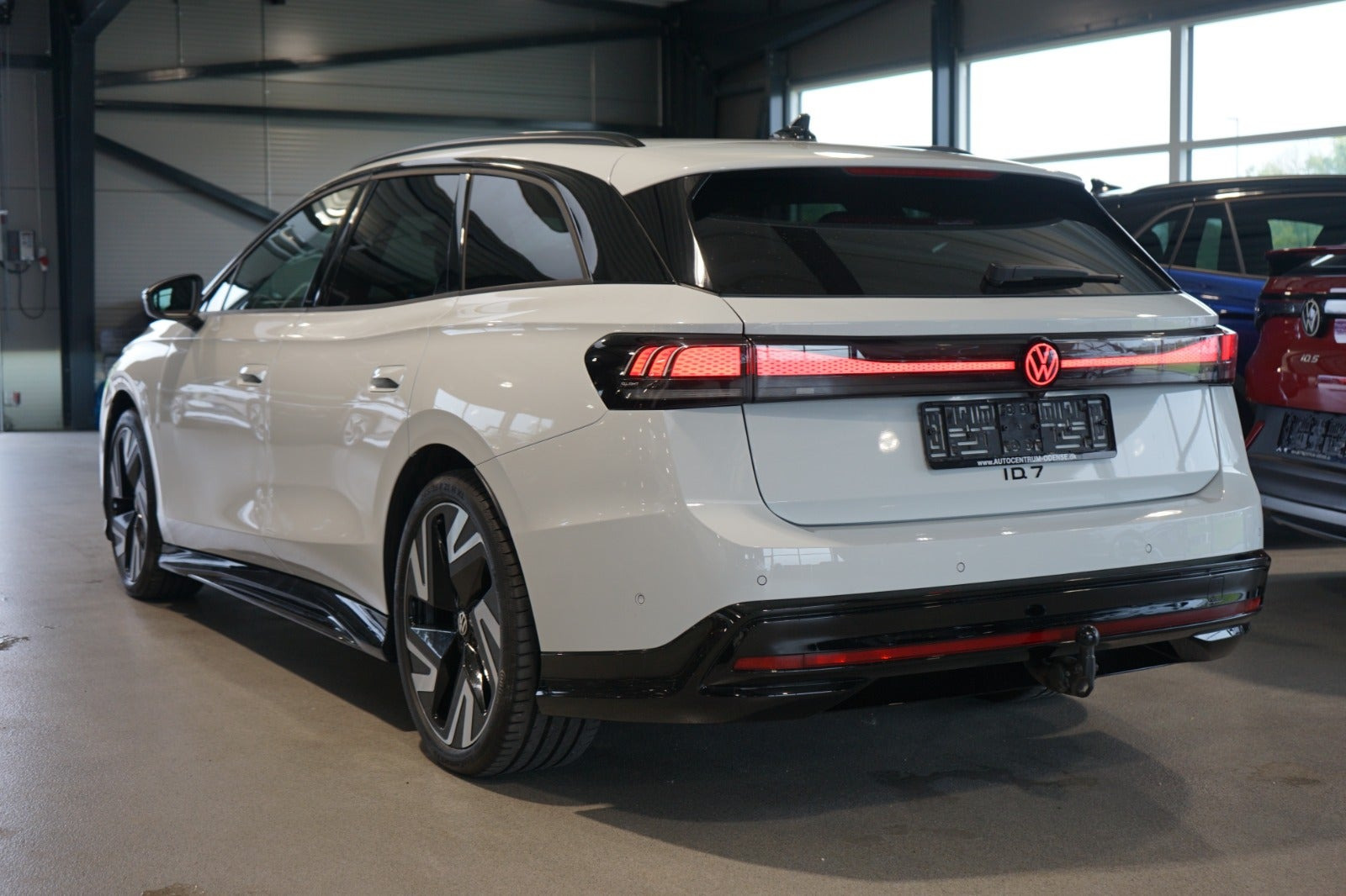 Hvid VW ID.7 fra 2026