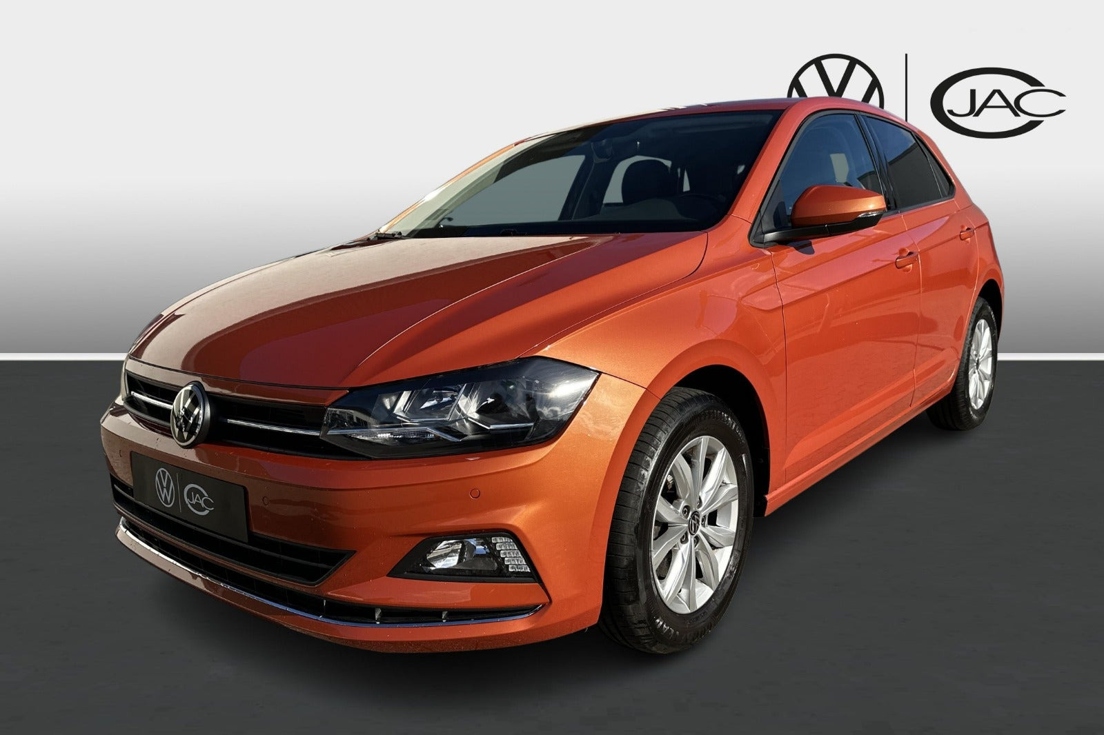 Orange VW Polo fra 2021