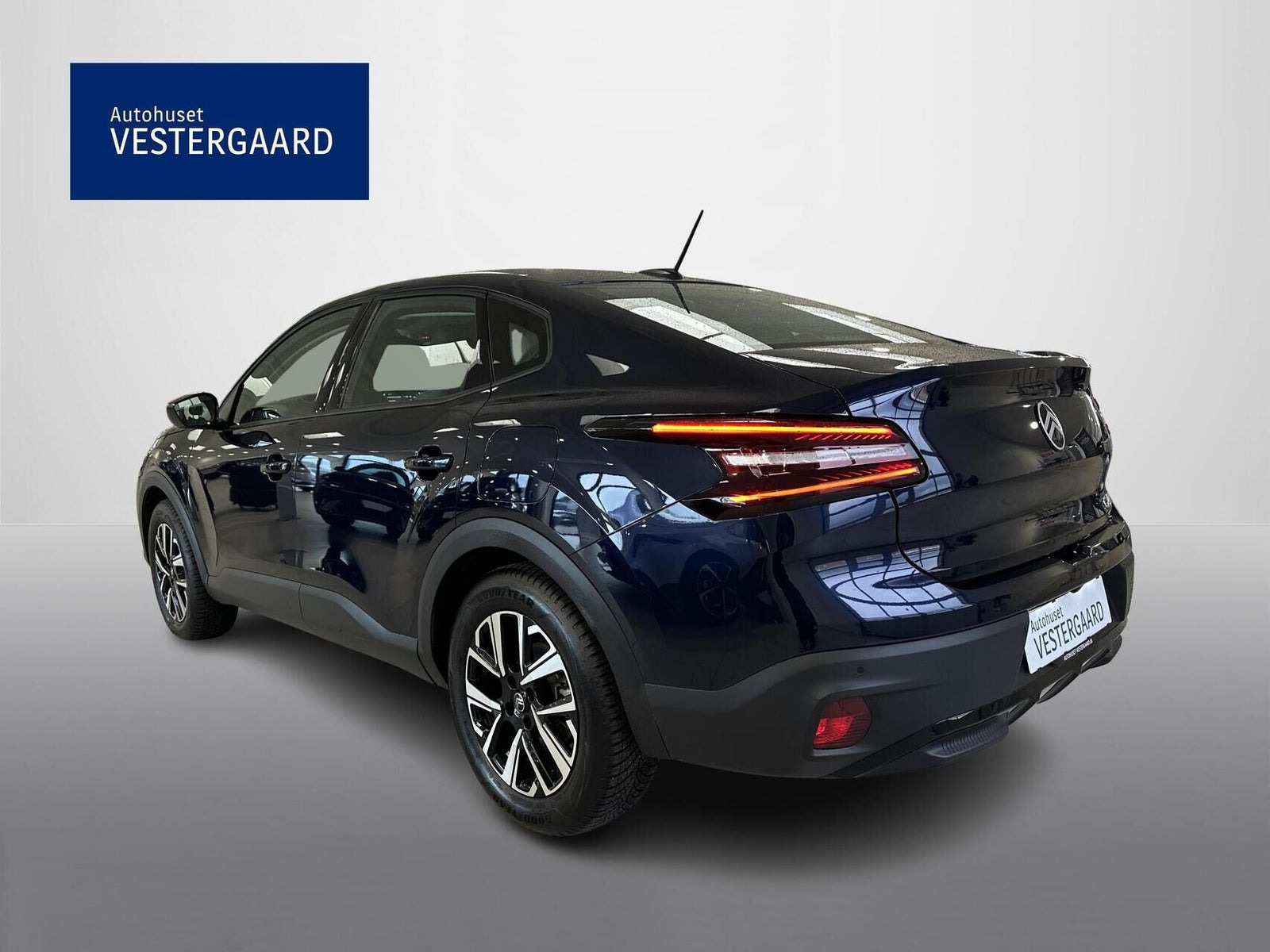 Sort Citroën ë-C4 X fra 2024