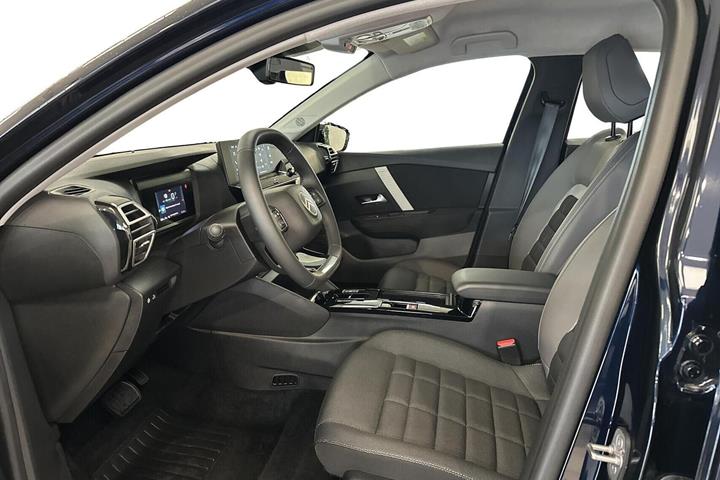 Sort Citroën ë-C4 X fra 2024