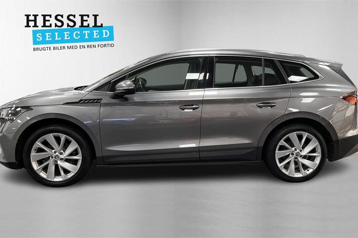 Grå Skoda Enyaq fra 2022