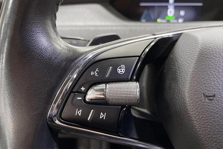Grå Skoda Enyaq fra 2022