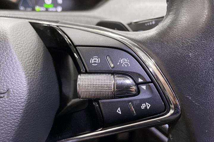 Grå Skoda Enyaq fra 2022