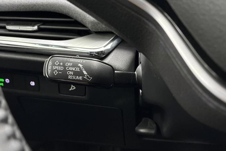 Sølv Skoda Enyaq fra 2025