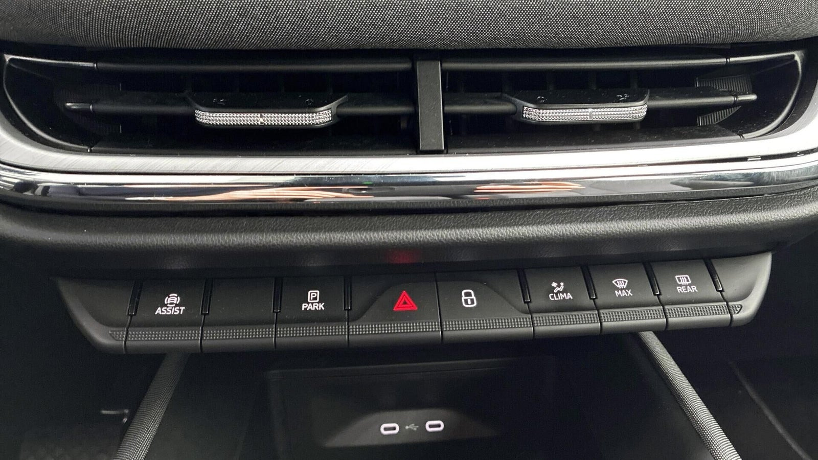 Sølv Skoda Enyaq fra 2025
