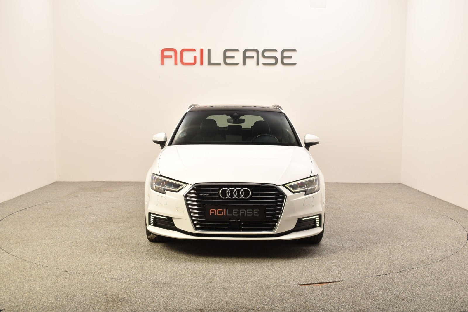 Hvid Audi A3 fra 2017