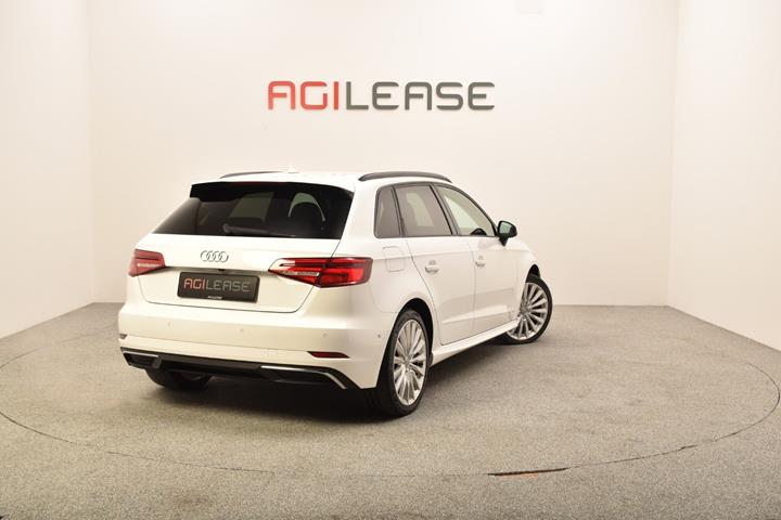 Hvid Audi A3 fra 2017