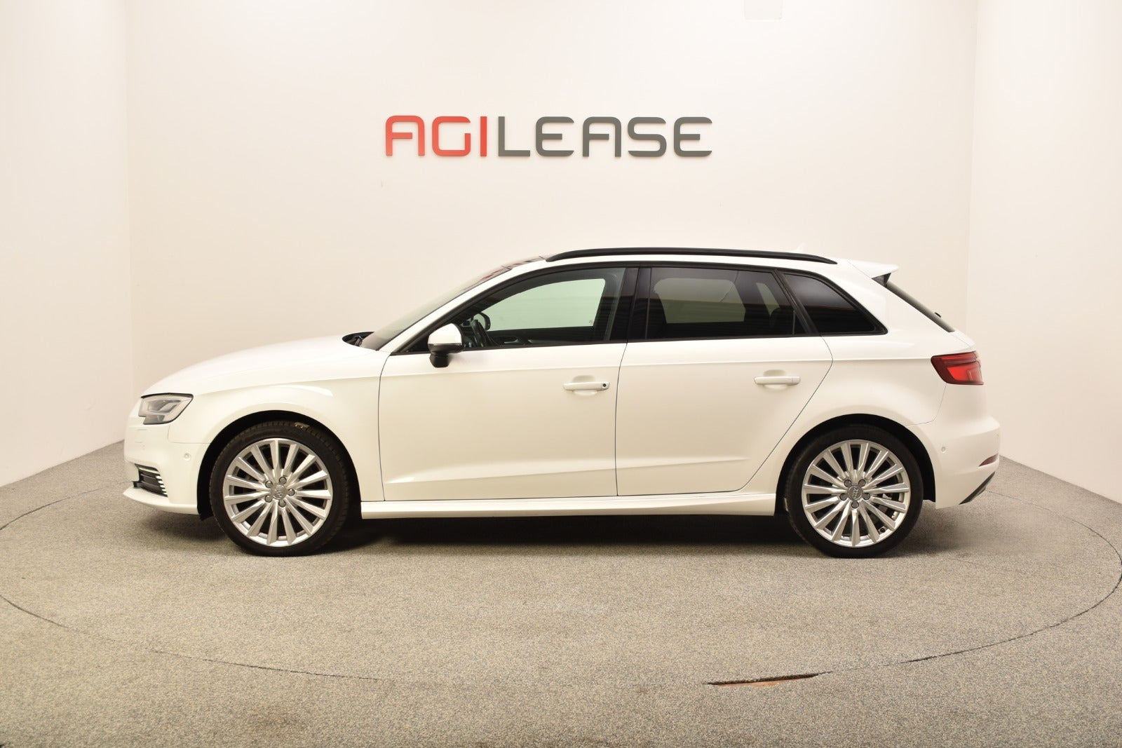 Hvid Audi A3 fra 2017