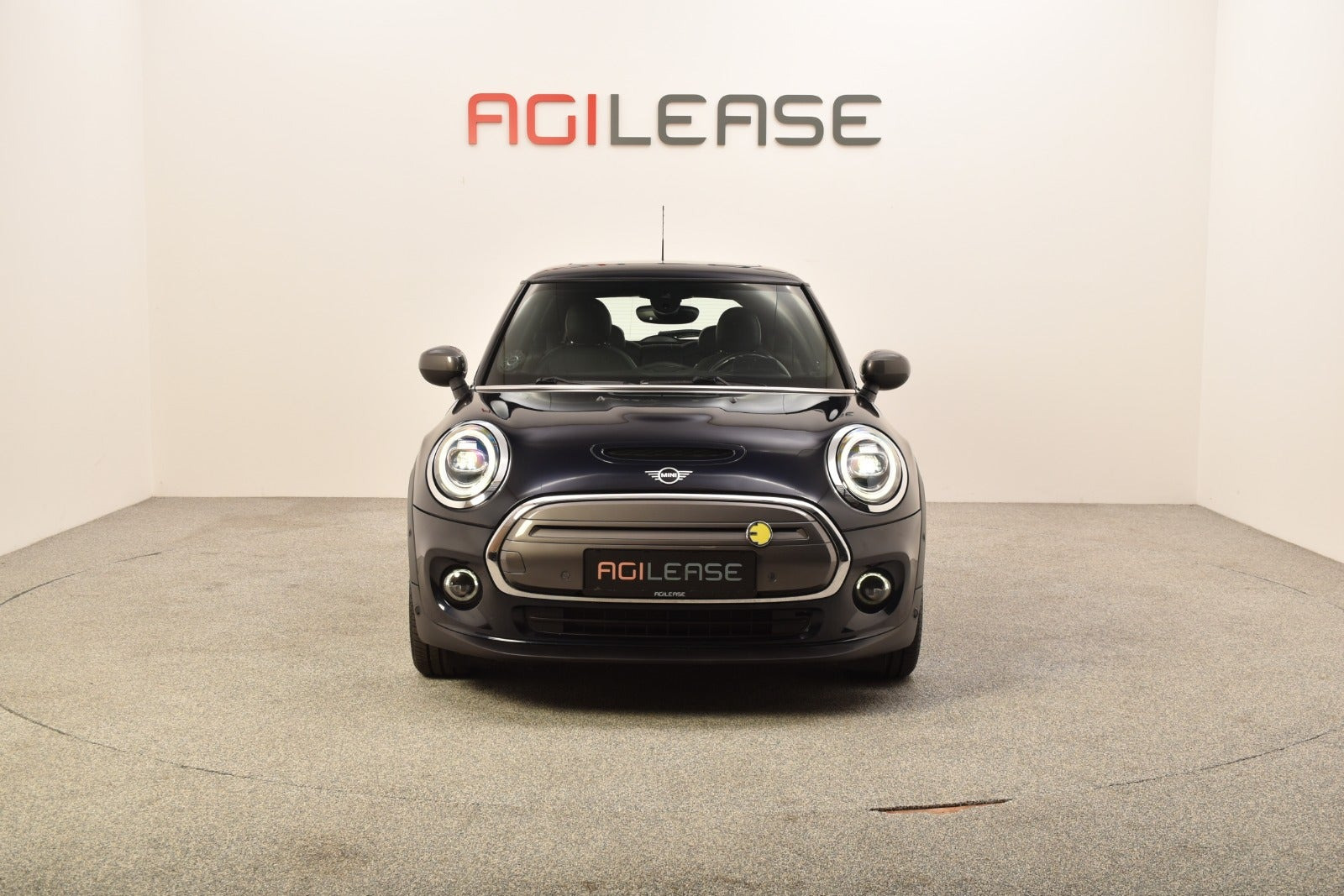 Sort Mini Cooper SE fra 2020