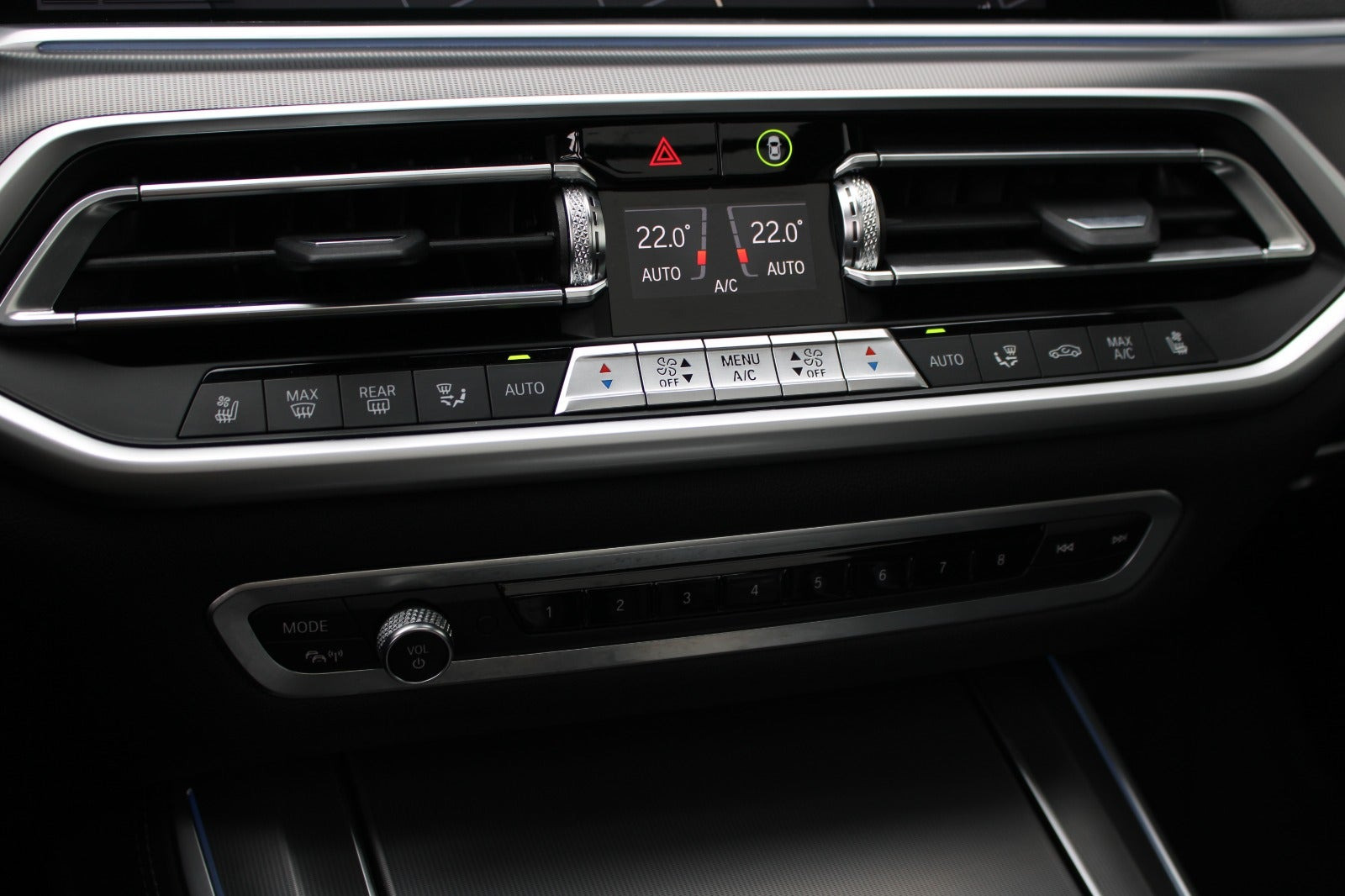 Sort BMW X5 fra 2023