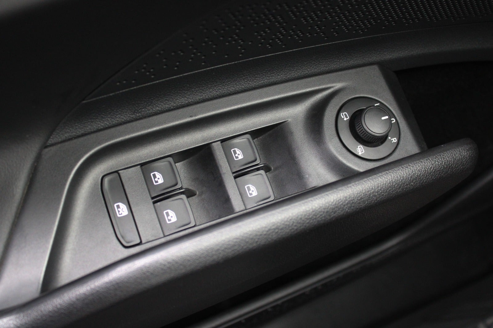 Sort Skoda Enyaq fra 2022