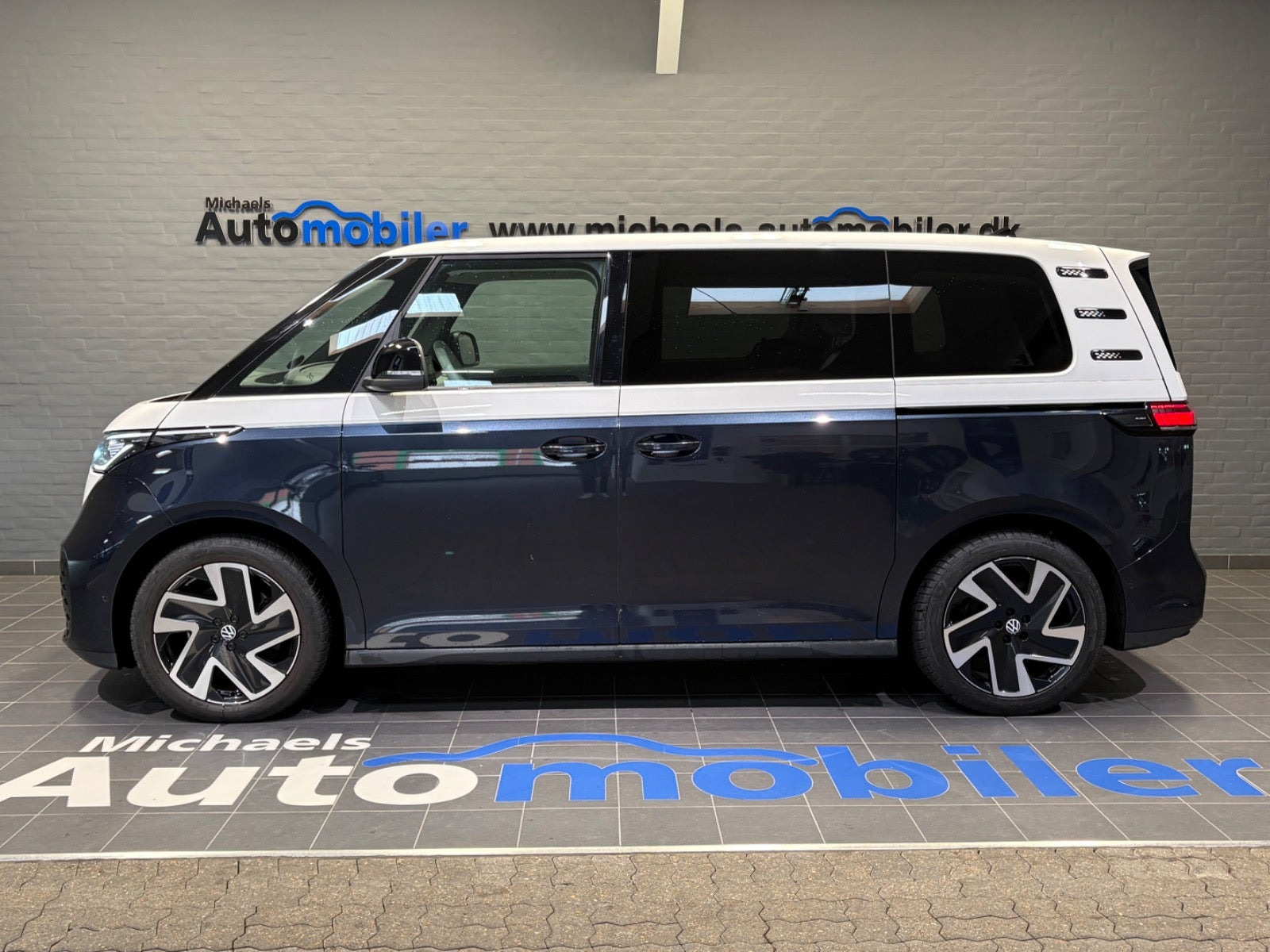 Gul VW ID.Buzz fra 2022