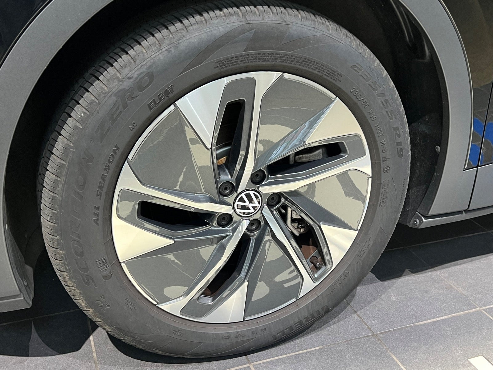 Sort VW ID.4 fra 2025