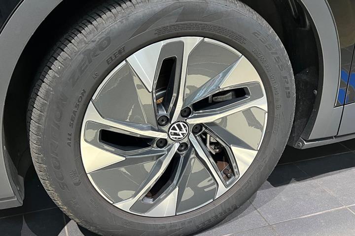 Sort VW ID.4 fra 2025