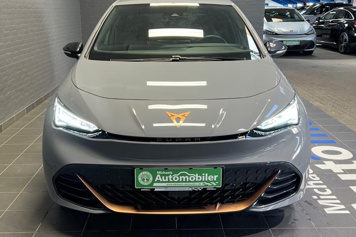 Grå Cupra Born fra 2024