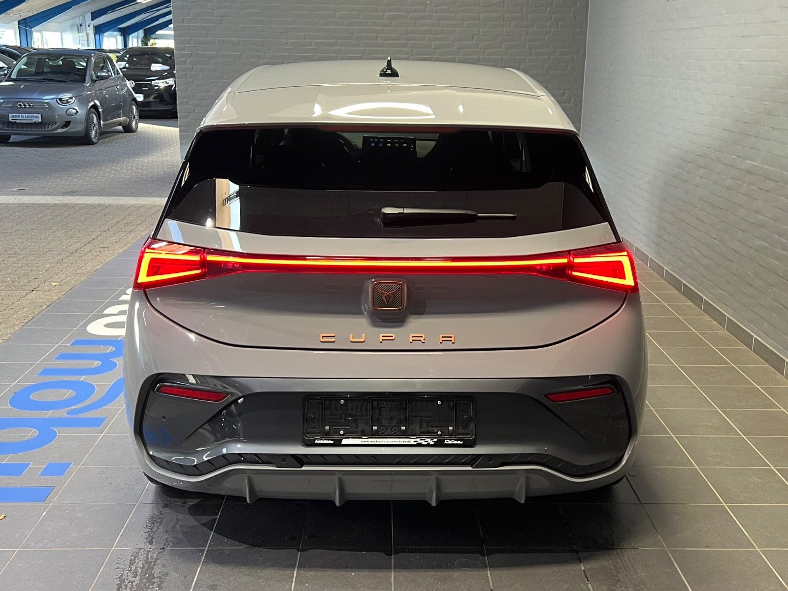 Grå Cupra Born fra 2024