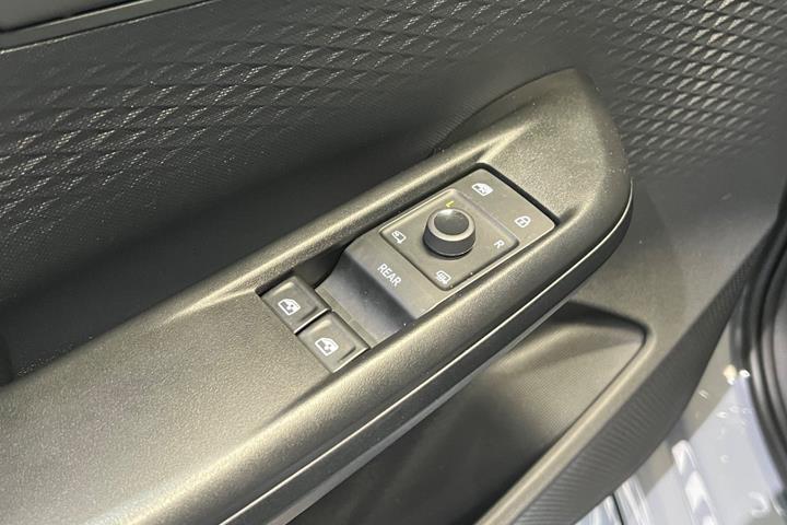 Grå Cupra Born fra 2024